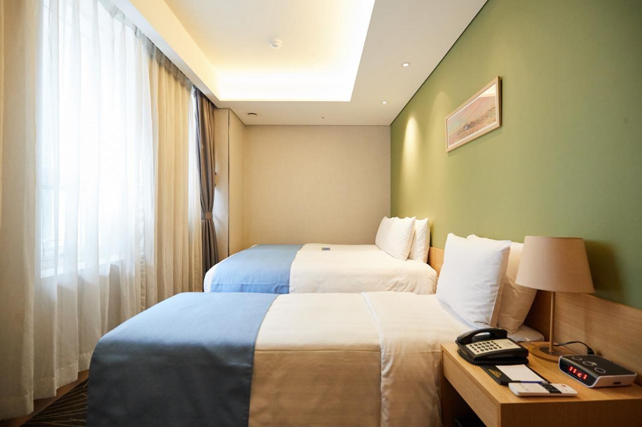 Days Hotel By Wyndham Seoul Myeongdong Exterior foto