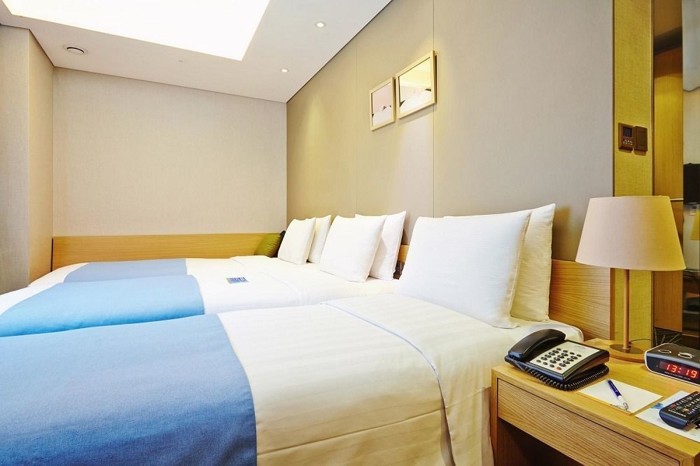 Days Hotel By Wyndham Seoul Myeongdong Exterior foto